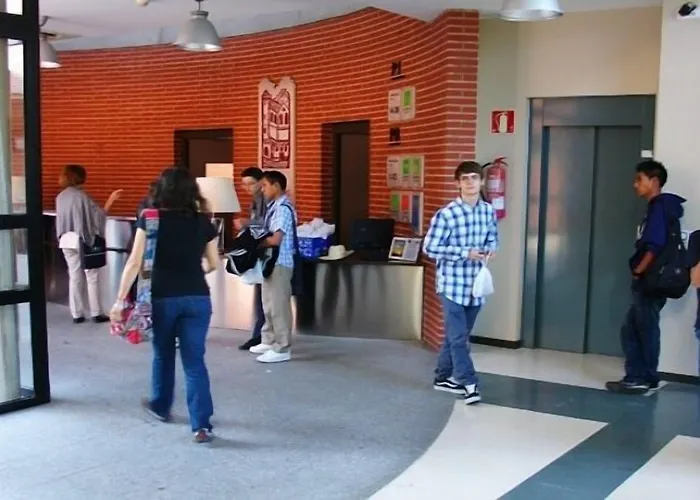 Lazarillo De Tormes Hostel *