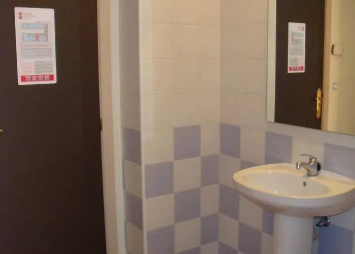 Lazarillo De Tormes Hostel